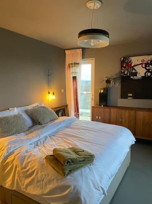 3 Bedroom Penthouse Apartment 맨체스터 외부 사진